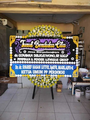 Papan Bunga di Balai Kota Manado